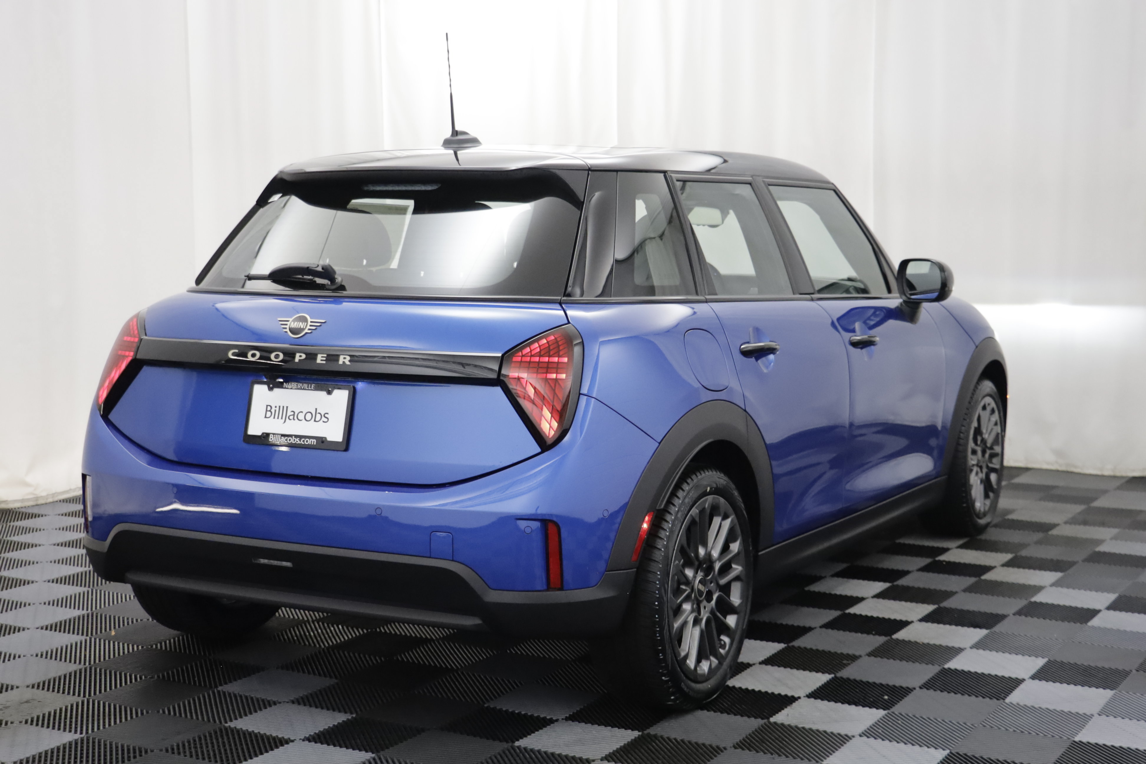 New 2027 MINI Cooper 4-Door Hardtop FWD image 17