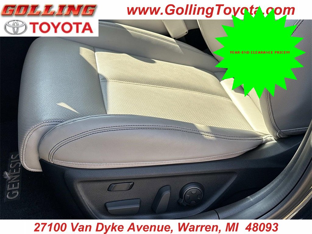 Used 2020 Genesis G70 2.0T Sport image 17