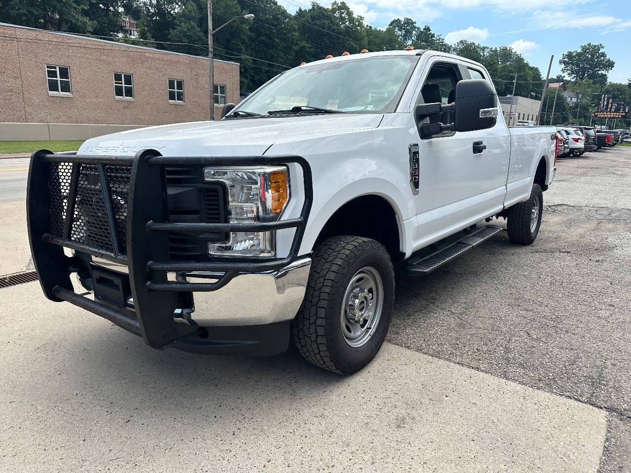 Used 2017 Ford F350 XL AWD/4WD image 3