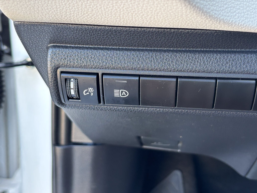 Used 2025 Toyota Corolla LE FWD image 26