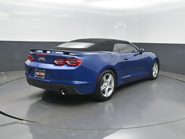 Used 2020 Chevrolet Camaro LT RWD image 29