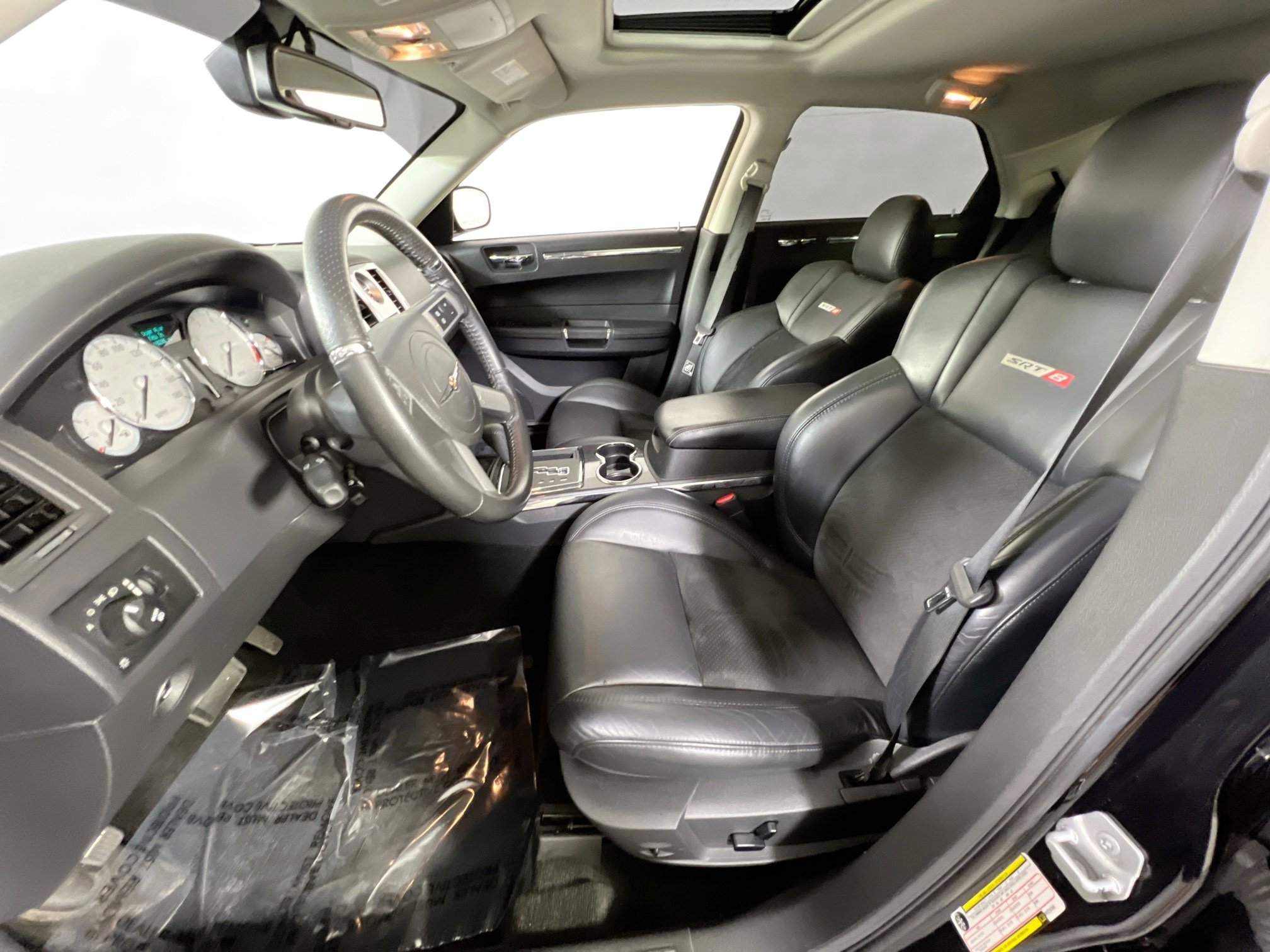 Used 2008 Chrysler 300 SRT8 w/ SRT Option Group II image 21