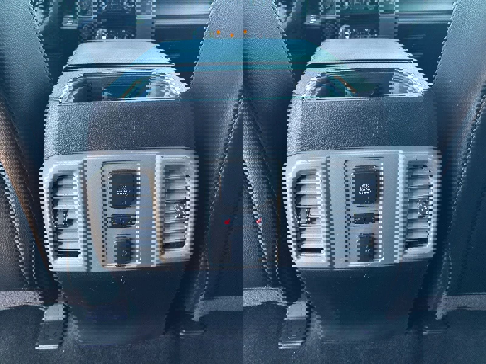 Used 2016 Ford F150 Lariat w/ Equipment Group 502A Luxury image 19