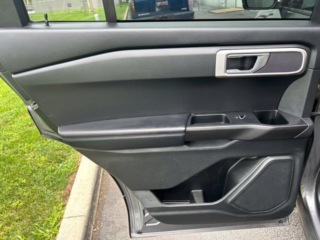Used 2021 Ford Explorer 2WD image 38