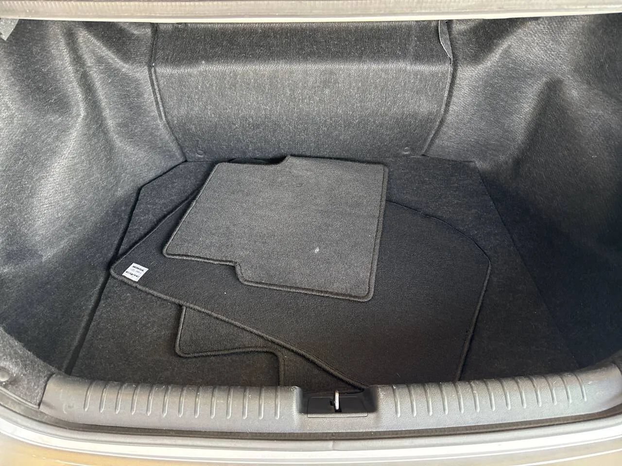 Used 2015 Honda Civic Hybrid Sedan image 34