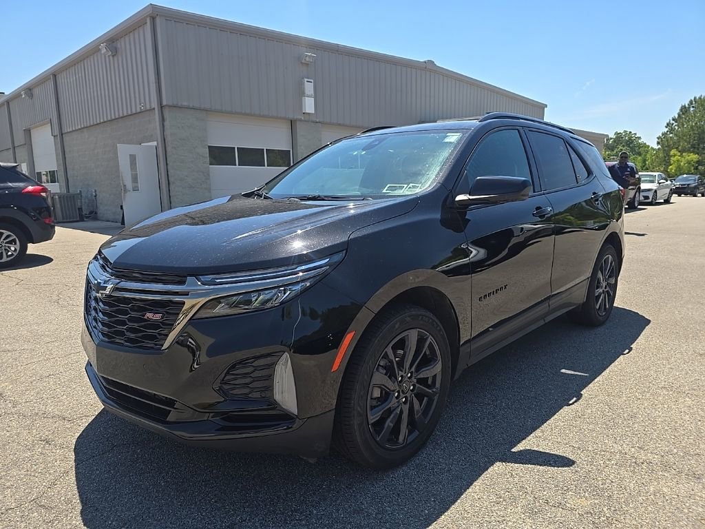 Used 2022 Chevrolet Equinox RS AWD/4WD image 1