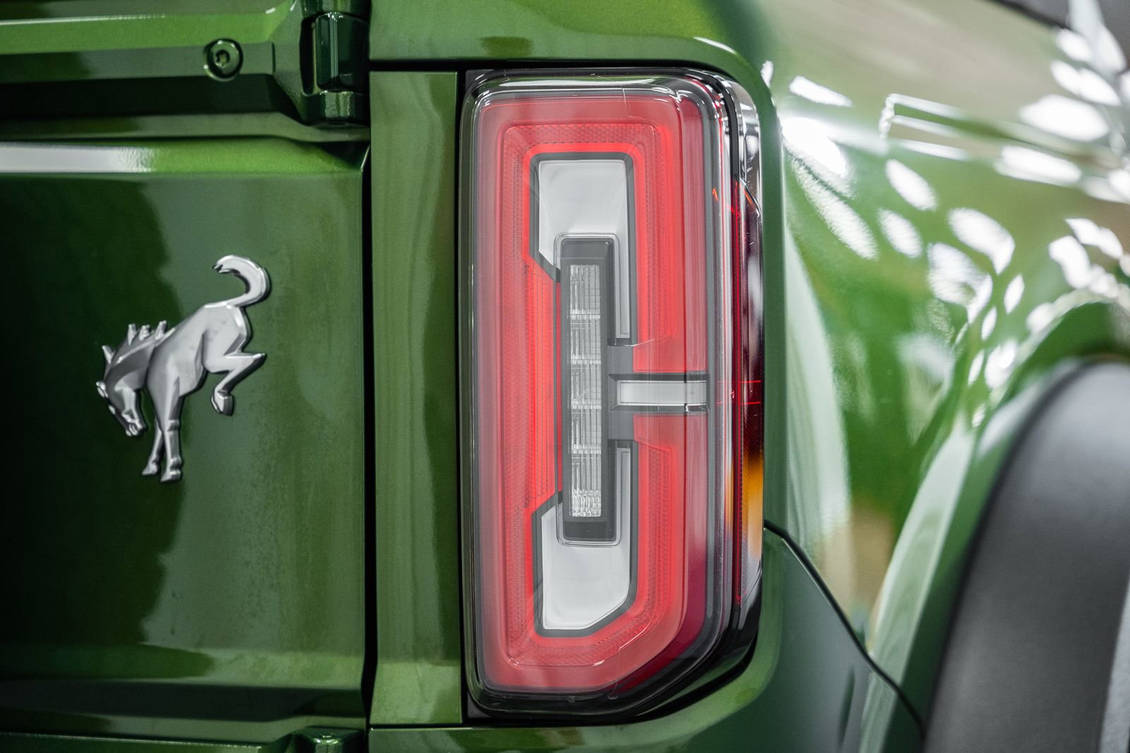 Certified 2025 Ford Bronco Badlands image 17