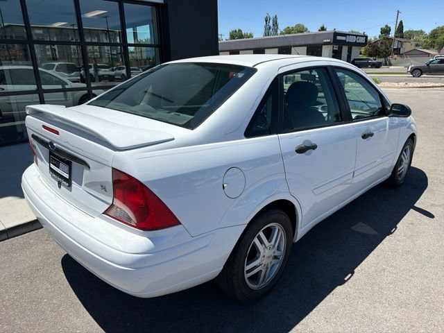 Used 2001 Ford Focus SE FWD image 6