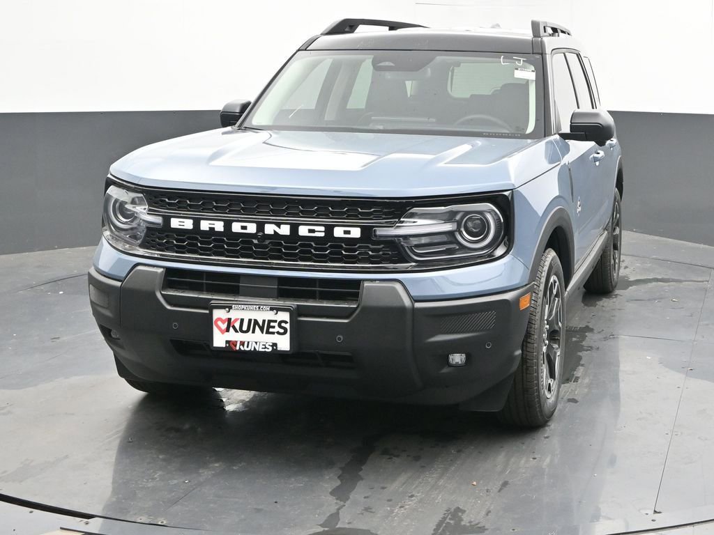 New 2025 Ford Bronco Sport Outer Banks w/ Outer Banks Tech Package+ AWD/4WD image 3