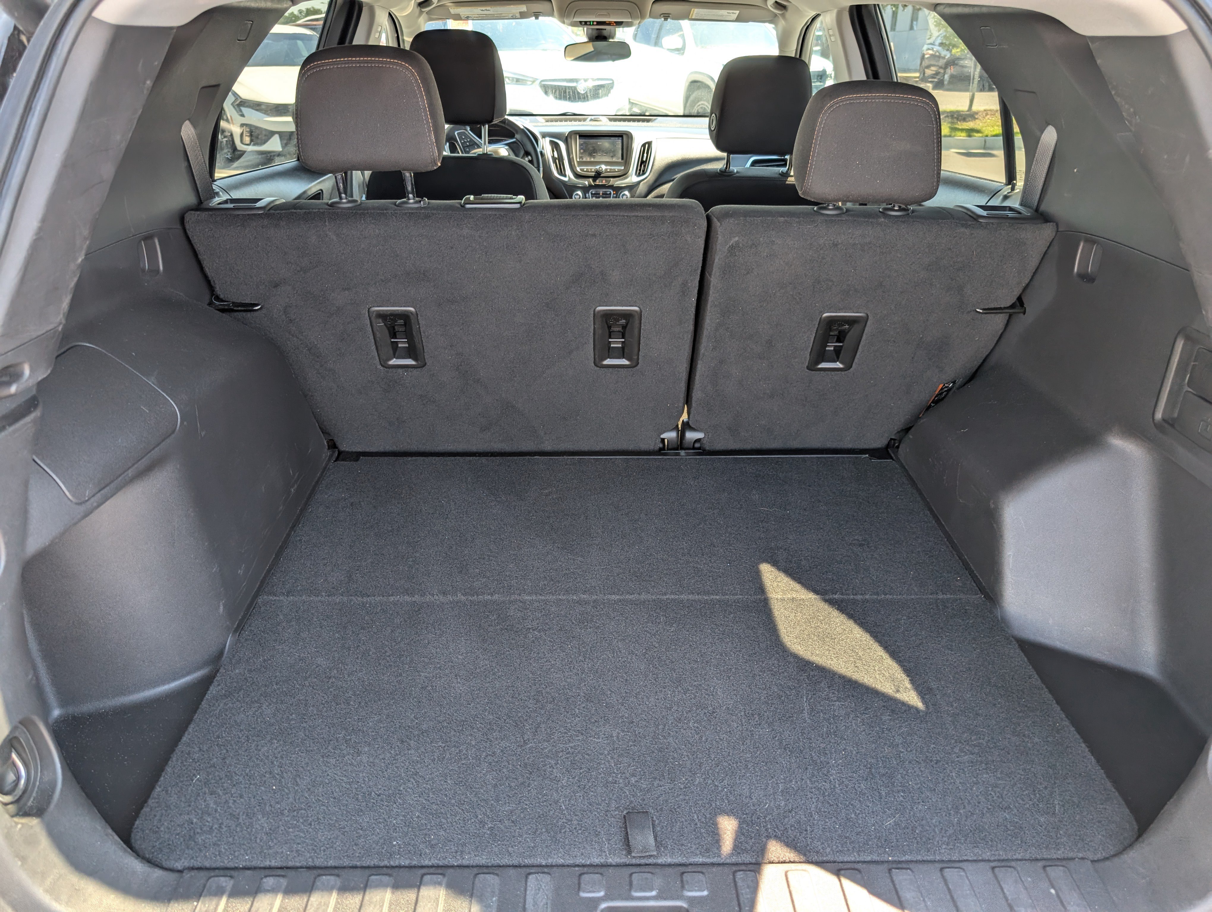 Used 2024 Chevrolet Equinox LT FWD image 28
