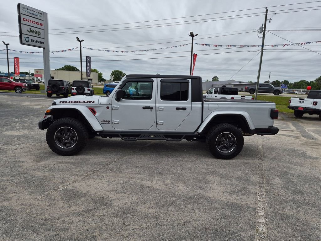 Used 2023 Jeep Gladiator Rubicon w/ LED Lighting Group AWD/4WD image 6