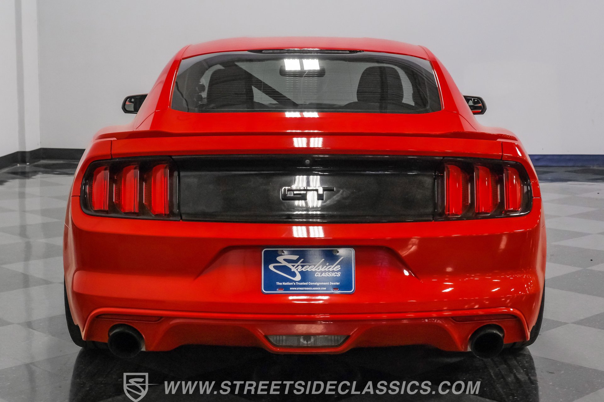 Used 2017 Ford Mustang GT image 9