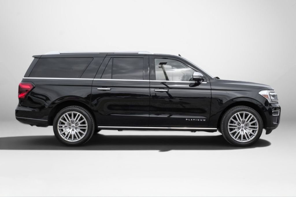 Used 2023 Ford Expedition Max Platinum AWD/4WD image 5