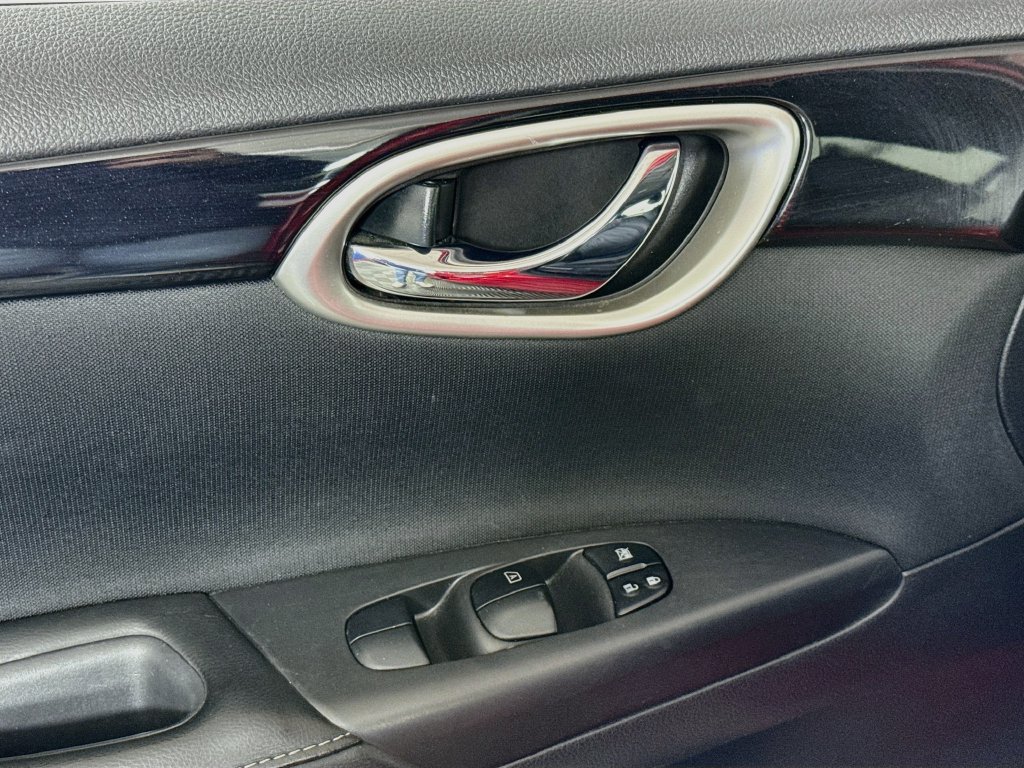Used 2019 Nissan Sentra SV FWD image 17