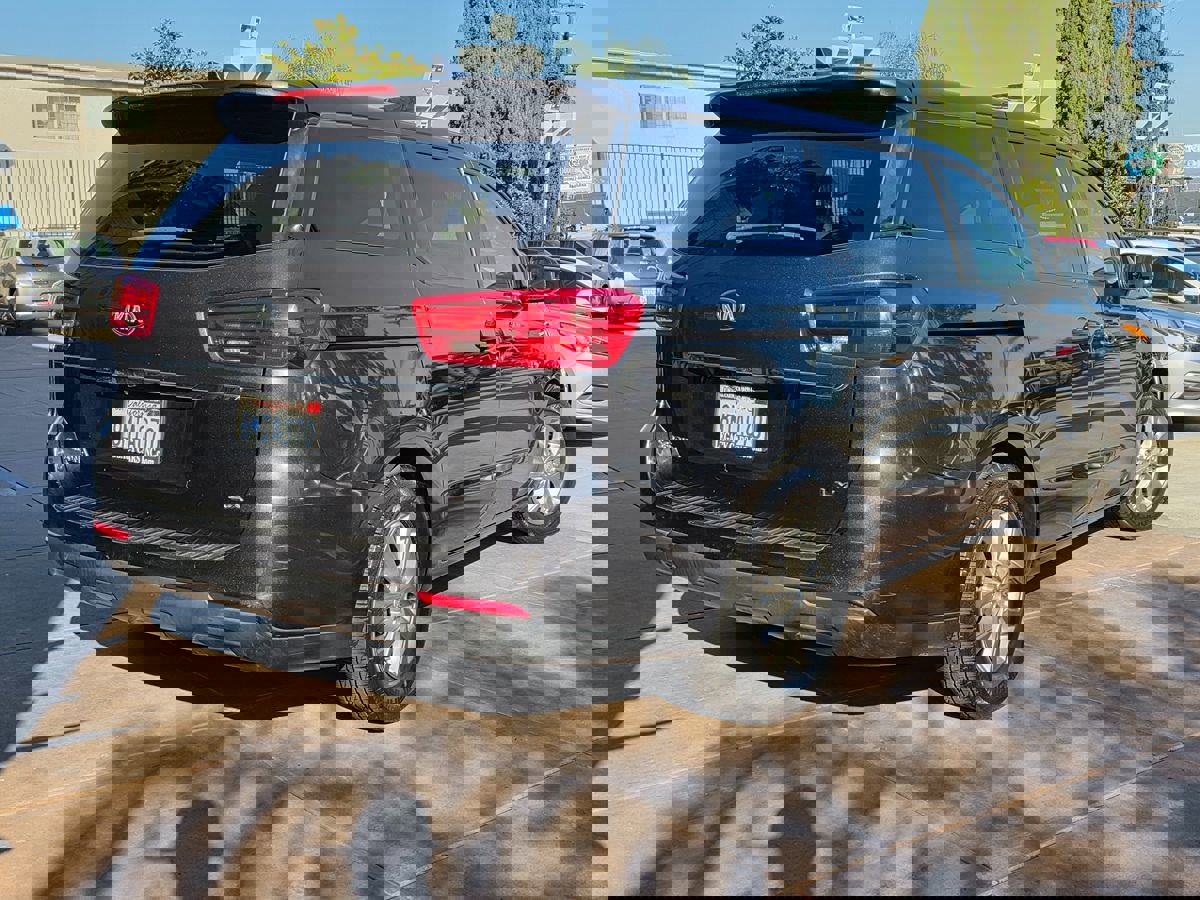 Used 2019 Kia Sedona LX image 13