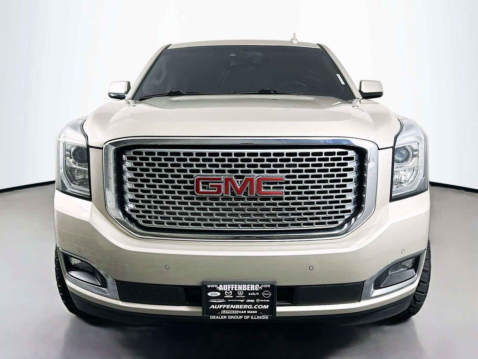 Used 2016 GMC Yukon Denali w/ Open Road Package RWD image 2