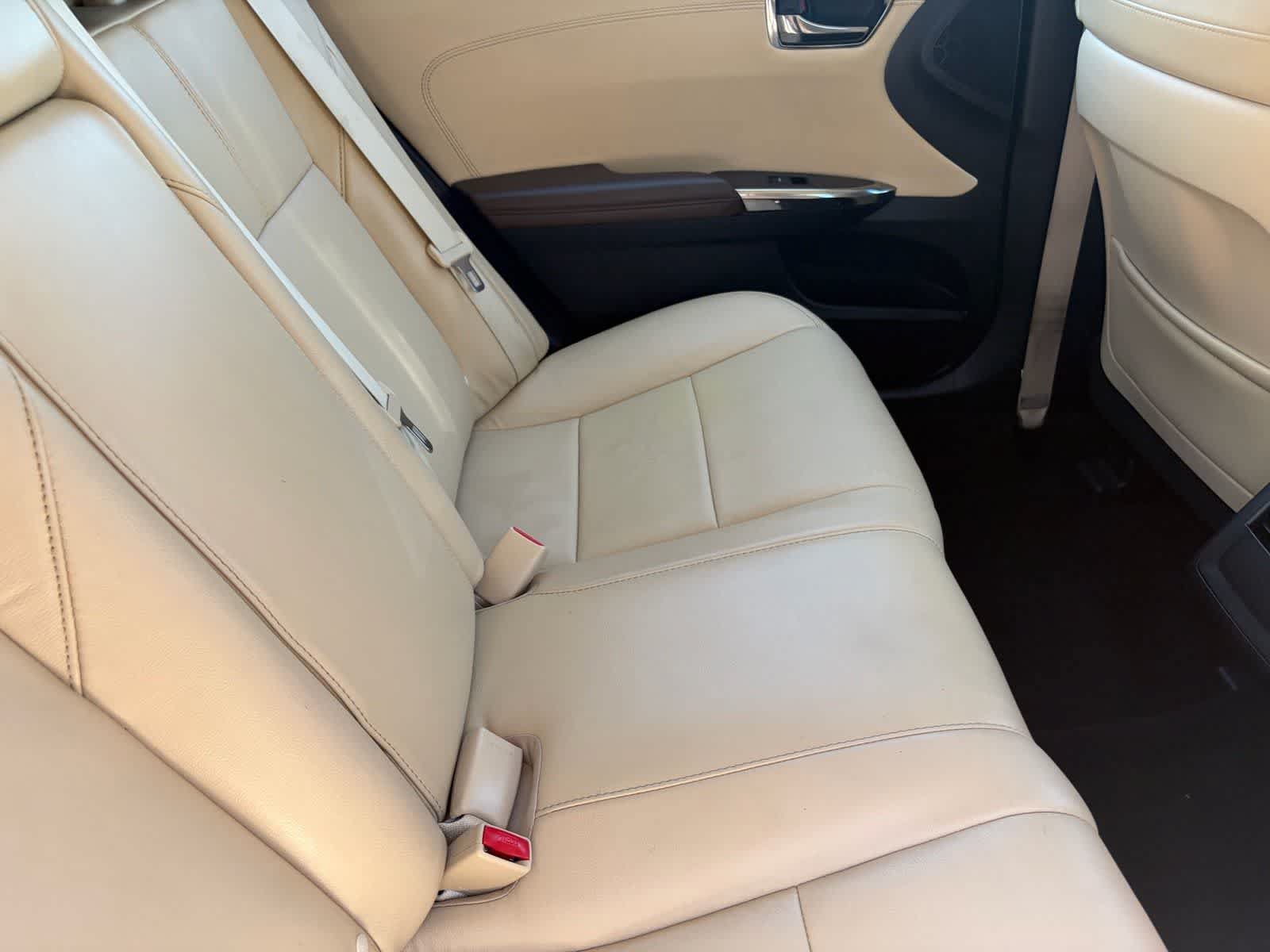 Used 2013 Toyota Avalon XLE Premium FWD image 13