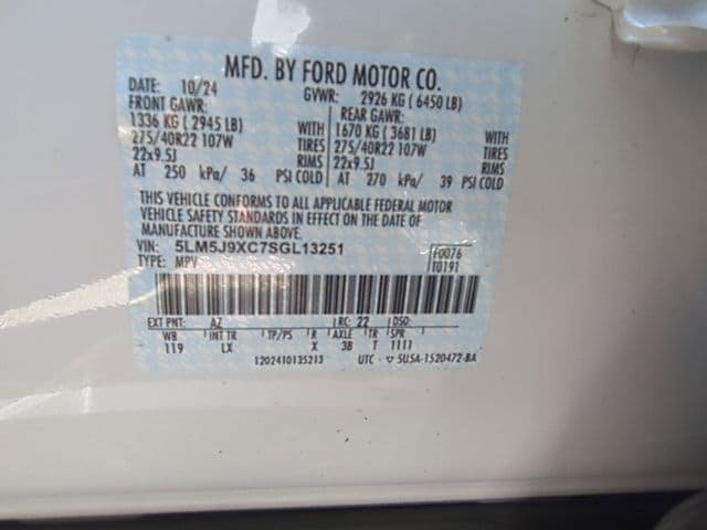 New 2025 Lincoln Aviator Black Label AWD/4WD image 12