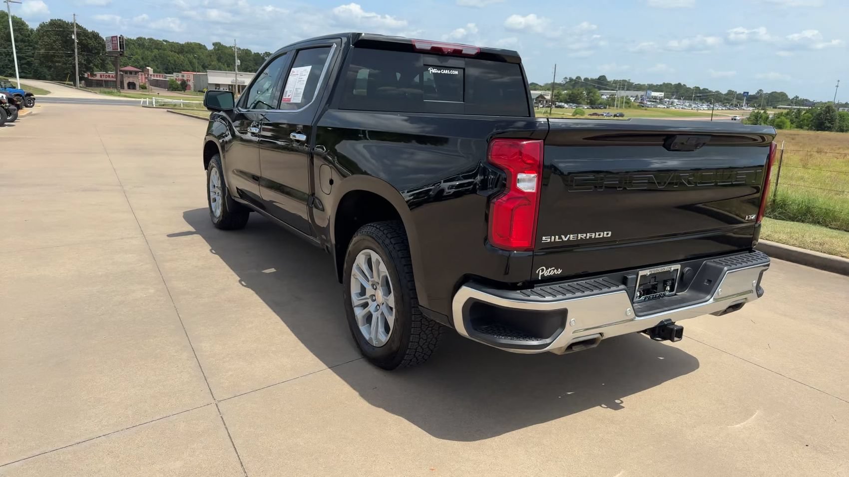 Used 2025 Chevrolet Silverado 1500 LTZ w/ Technology Package AWD/4WD image 6