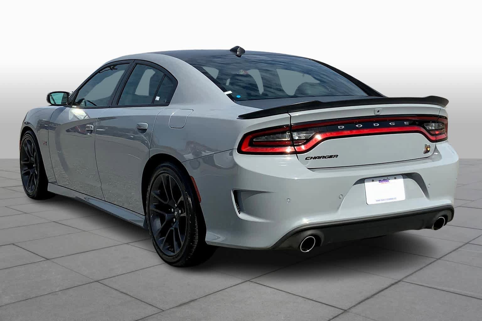 Used 2022 Dodge Charger Scat Pack w/ Plus Group RWD image 12