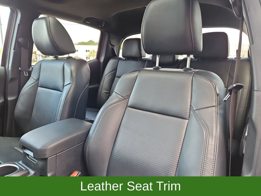 Used 2020 Toyota Tacoma TRD Sport w/ TRD Premium Sport Package AWD/4WD image 25