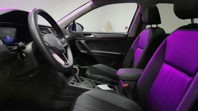 Used 2024 Volkswagen Tiguan SE image 15