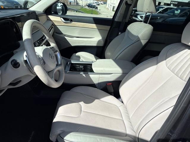 Used 2025 Hyundai Palisade Limited image 9