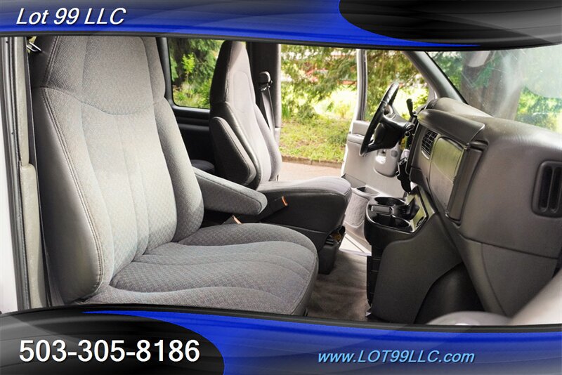 Used 2002 Chevrolet Express 3500 Extended Passenger w/ LS Preferred Equipment Group RWD image 17