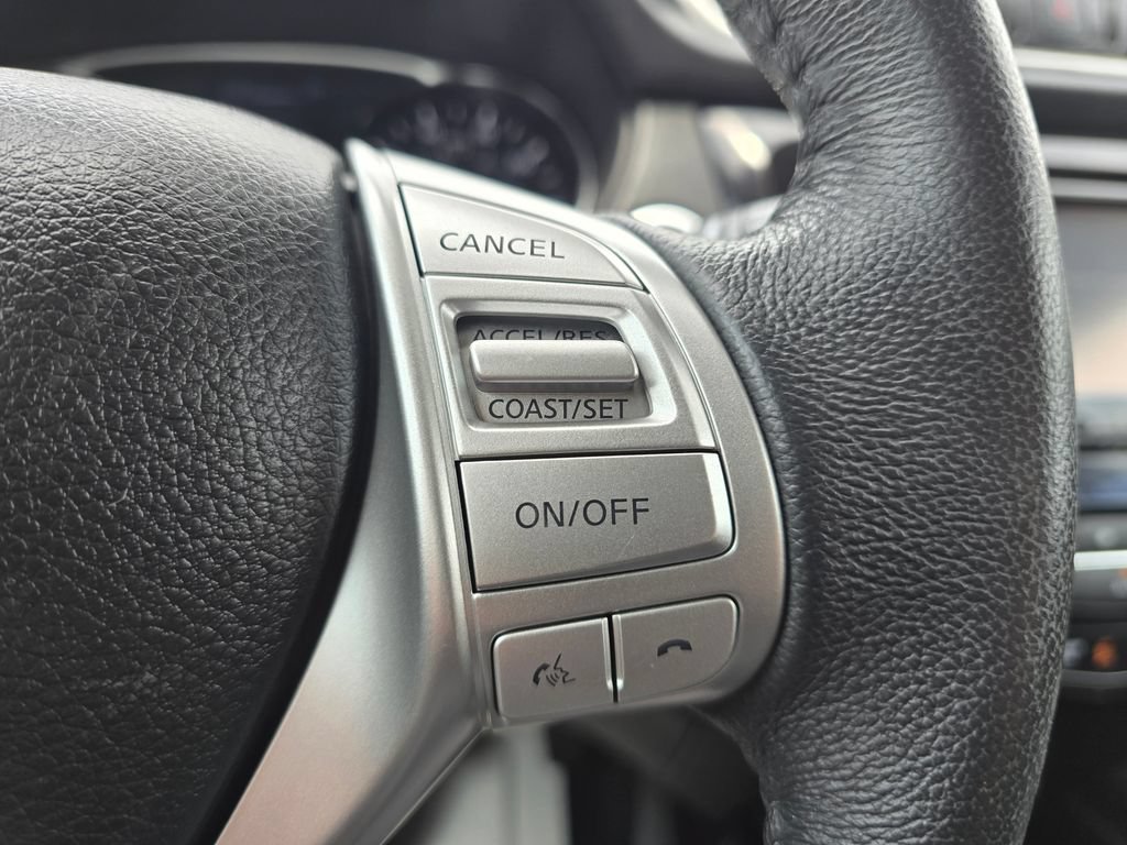 Used 2015 Nissan Rogue SL w/ SL Premium Package AWD/4WD image 16