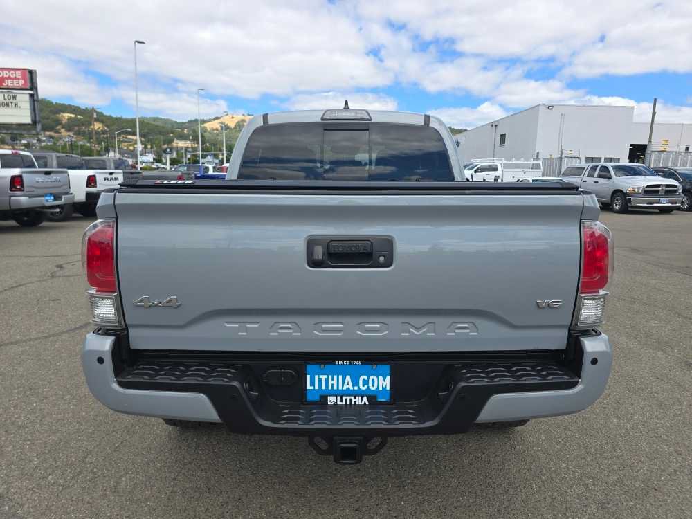 Used 2019 Toyota Tacoma Limited AWD/4WD image 4