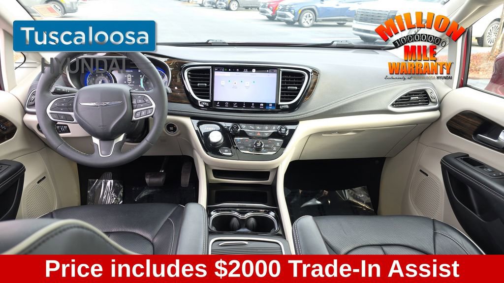 Used 2022 Chrysler Pacifica Limited image 26