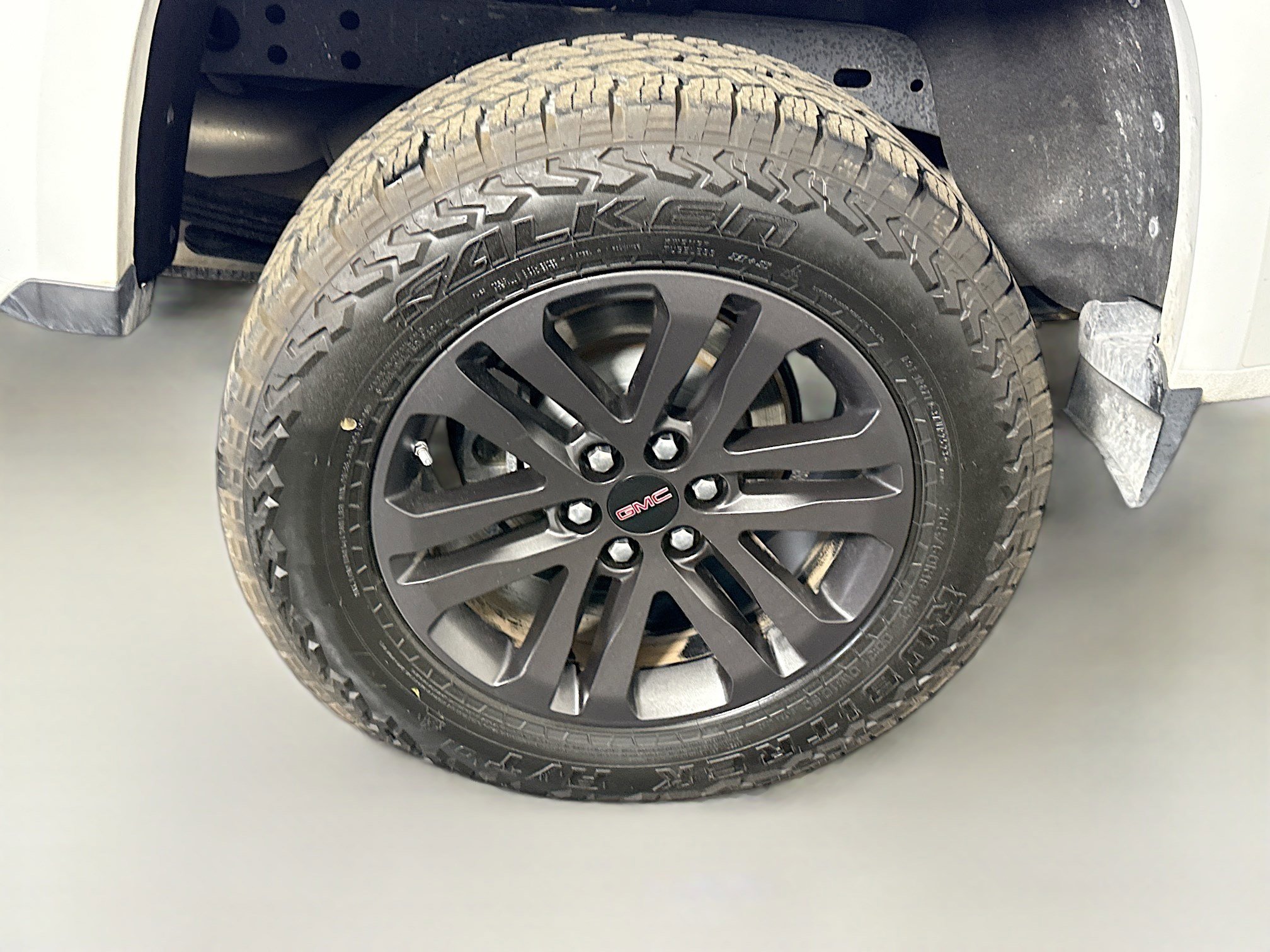 Used 2020 GMC Canyon SLE w/ Elevation Edition image 32