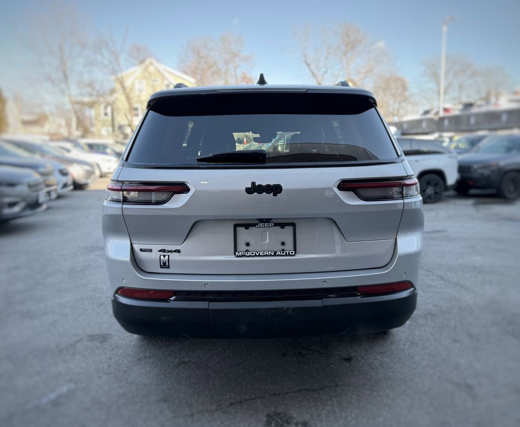 Used 2021 Jeep Grand Cherokee L Laredo image 11