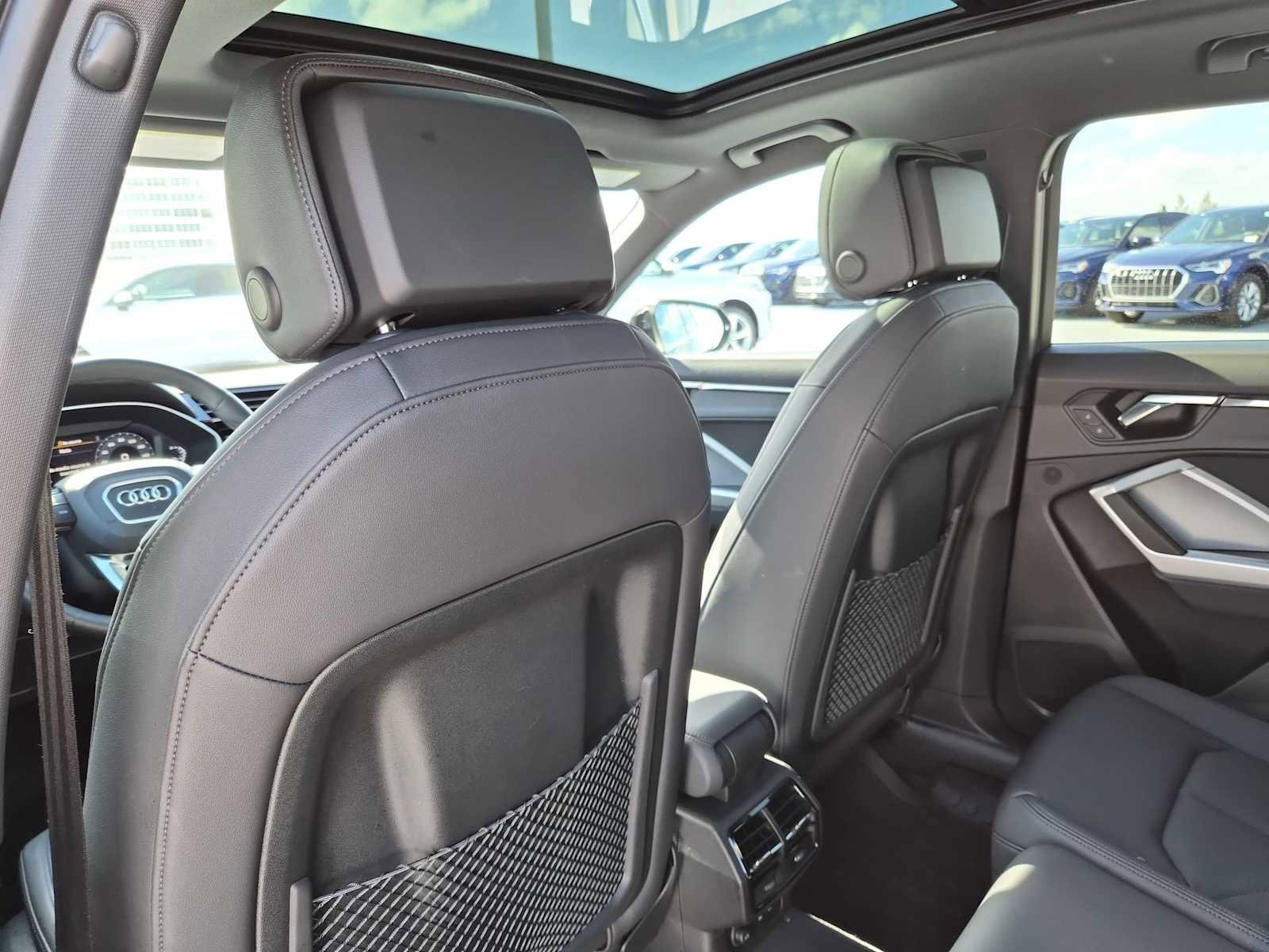 Used 2025 Audi Q3 2.0T Premium w/ Convenience Package image 17