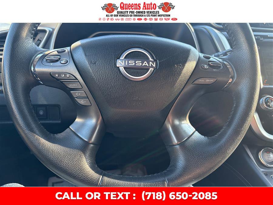 Used 2023 Nissan Murano SV image 19