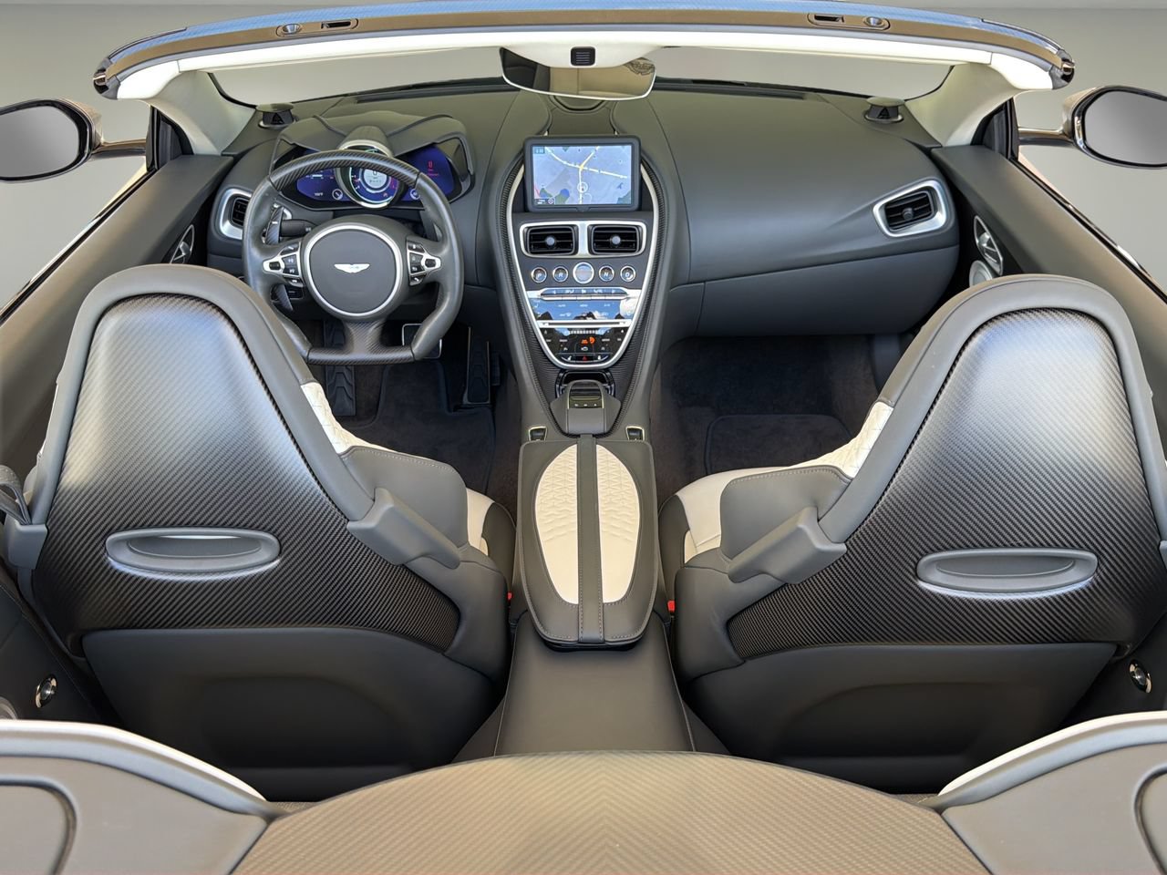 Used 2023 Aston Martin DBS Superleggera Volante RWD image 15