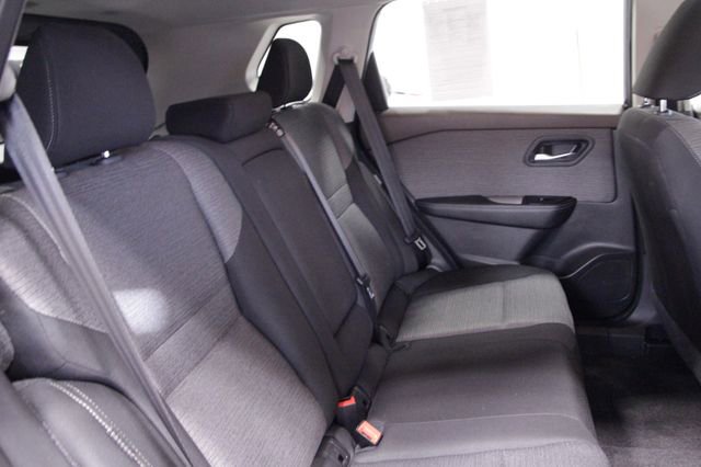 Used 2023 Nissan Rogue SV image 17