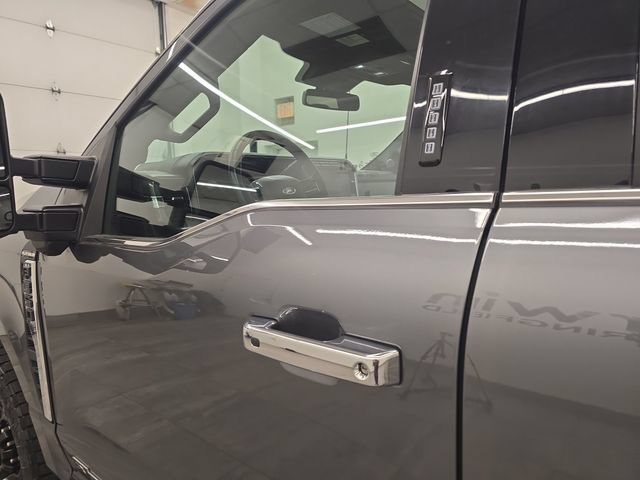 Certified 2023 Ford F350 Platinum AWD/4WD image 24
