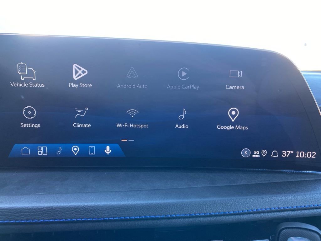 Used 2025 Cadillac XT4 Sport image 15