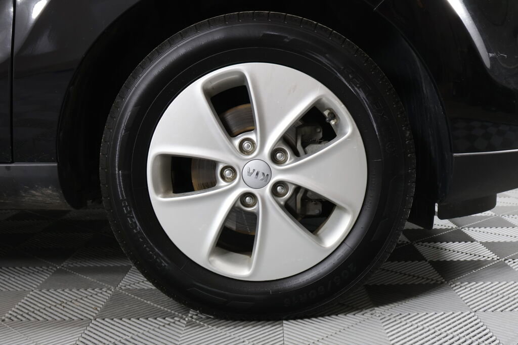 Used 2016 Kia Soul Base image 6