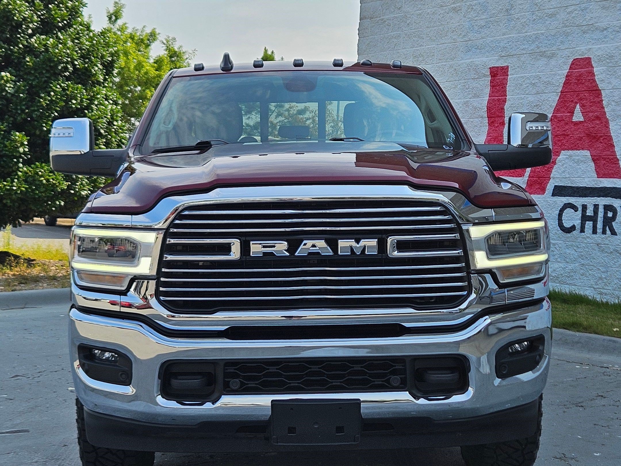 Used 2023 RAM 3500 Laramie AWD/4WD image 2