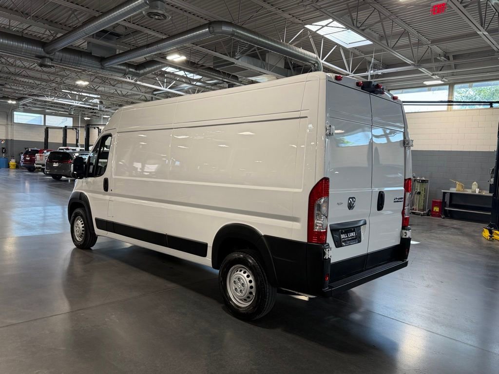 Used 2026 RAM ProMaster 2500 w/ Convenience Group FWD image 7