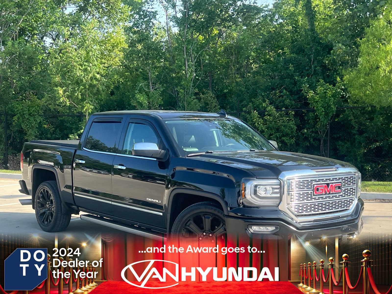 Used 2017 GMC Sierra 1500 Denali w/ Denali Ultimate Package AWD/4WD image 1