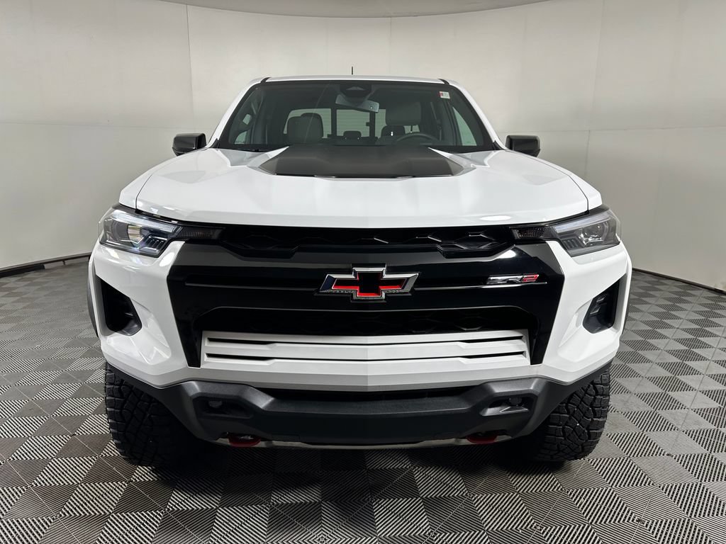 Used 2024 Chevrolet Colorado ZR2 AWD/4WD image 8