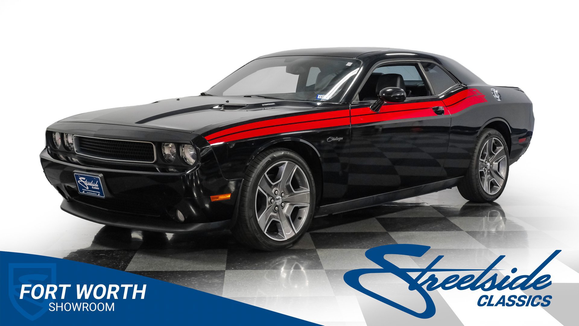 Used 2012 Dodge Challenger R/T RWD image 1