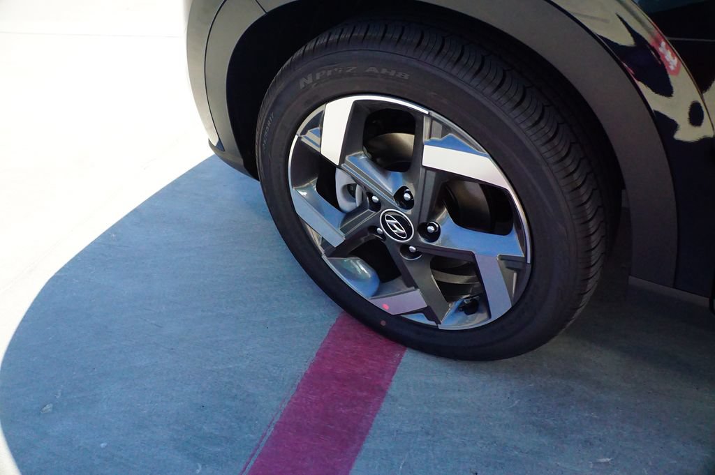 New 2026 Hyundai Venue SEL FWD image 8