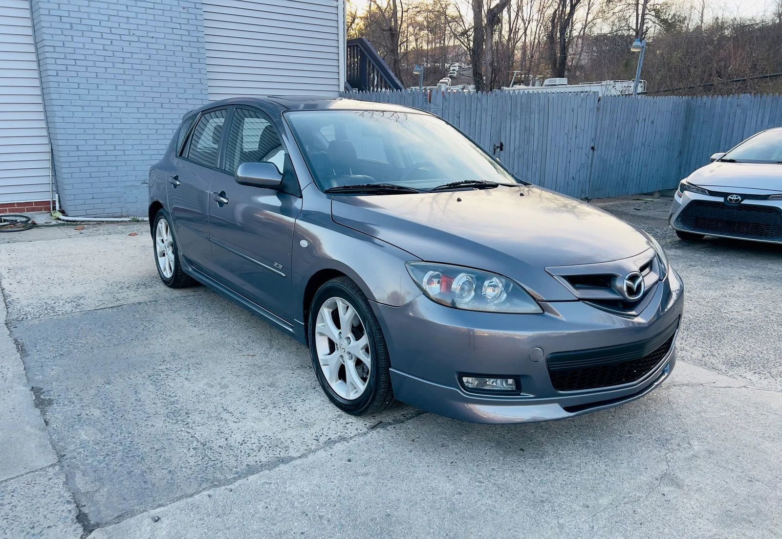 Used 2007 MAZDA MAZDA3 s Touring FWD image 3