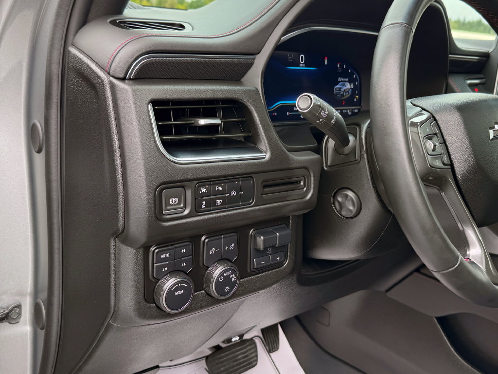 Used 2023 Chevrolet Suburban RST w/ Sport Performance Package AWD/4WD image 20