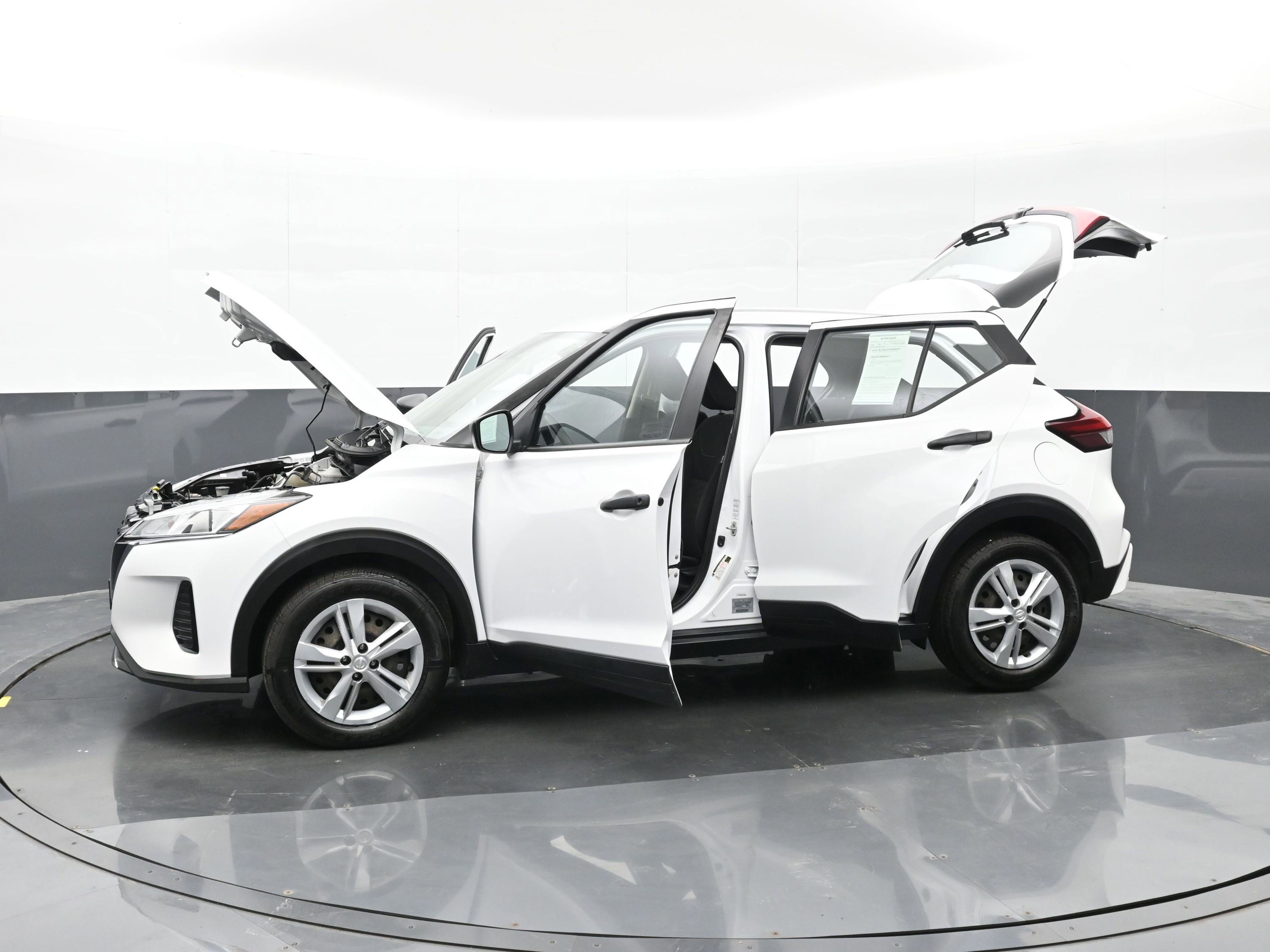 Used 2022 Nissan Kicks S FWD image 48