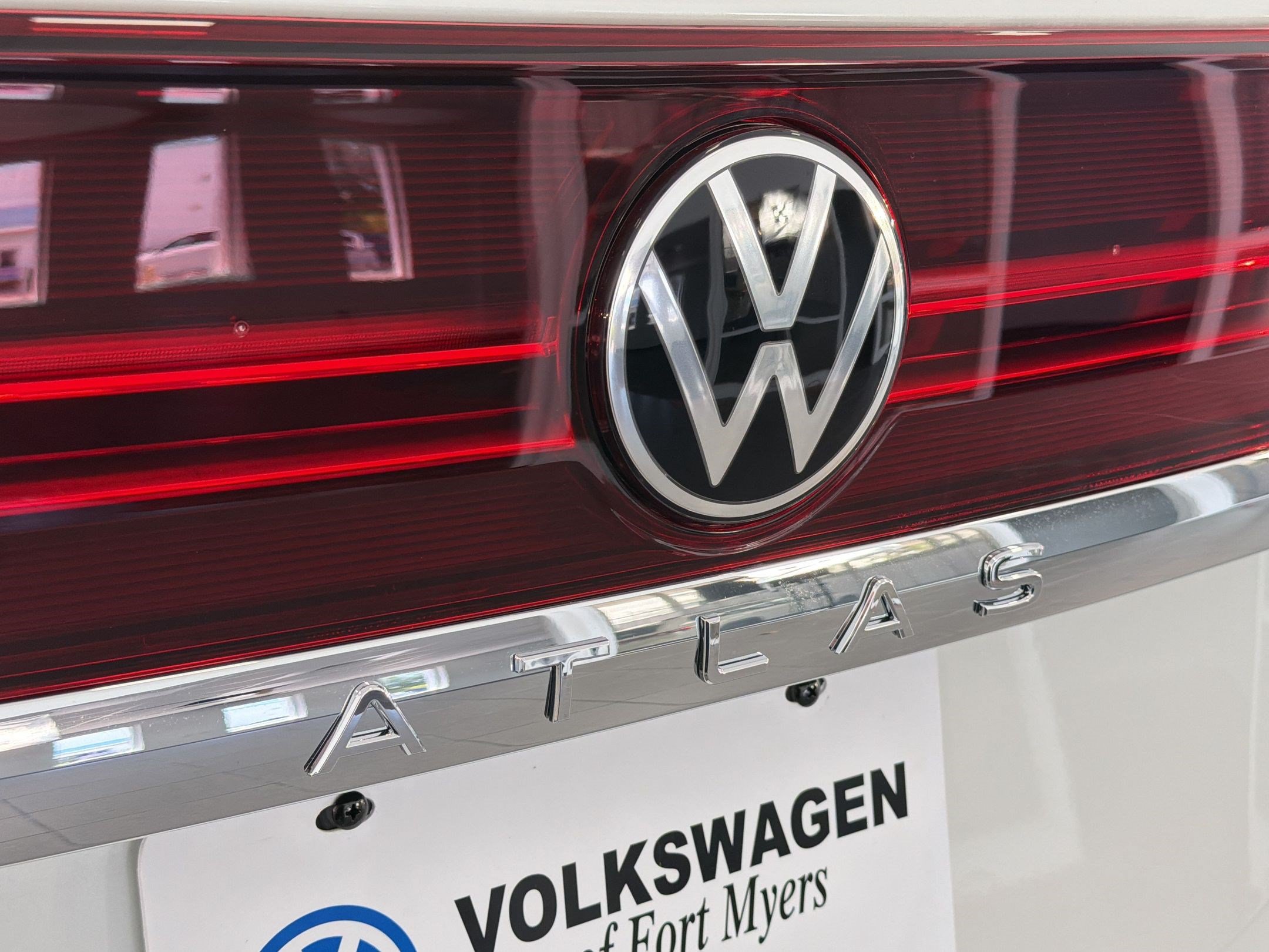 New 2026 Volkswagen Atlas SE FWD image 36